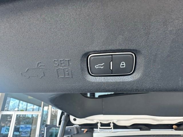 Certified 2025 Ford Expedition Active image 39