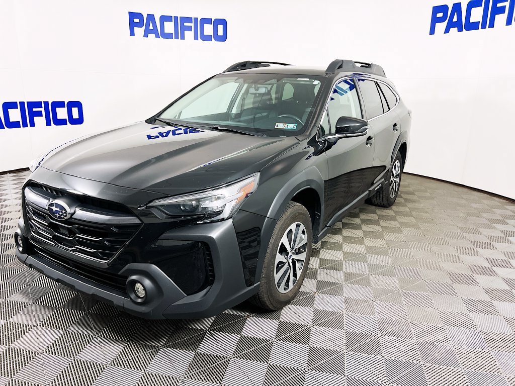 Used 2023 Subaru Outback Premium AWD/4WD image 3