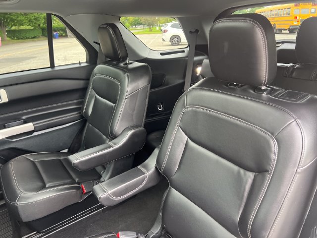 Certified 2023 Ford Explorer XLT w/ Equipment Group 202A AWD/4WD image 24