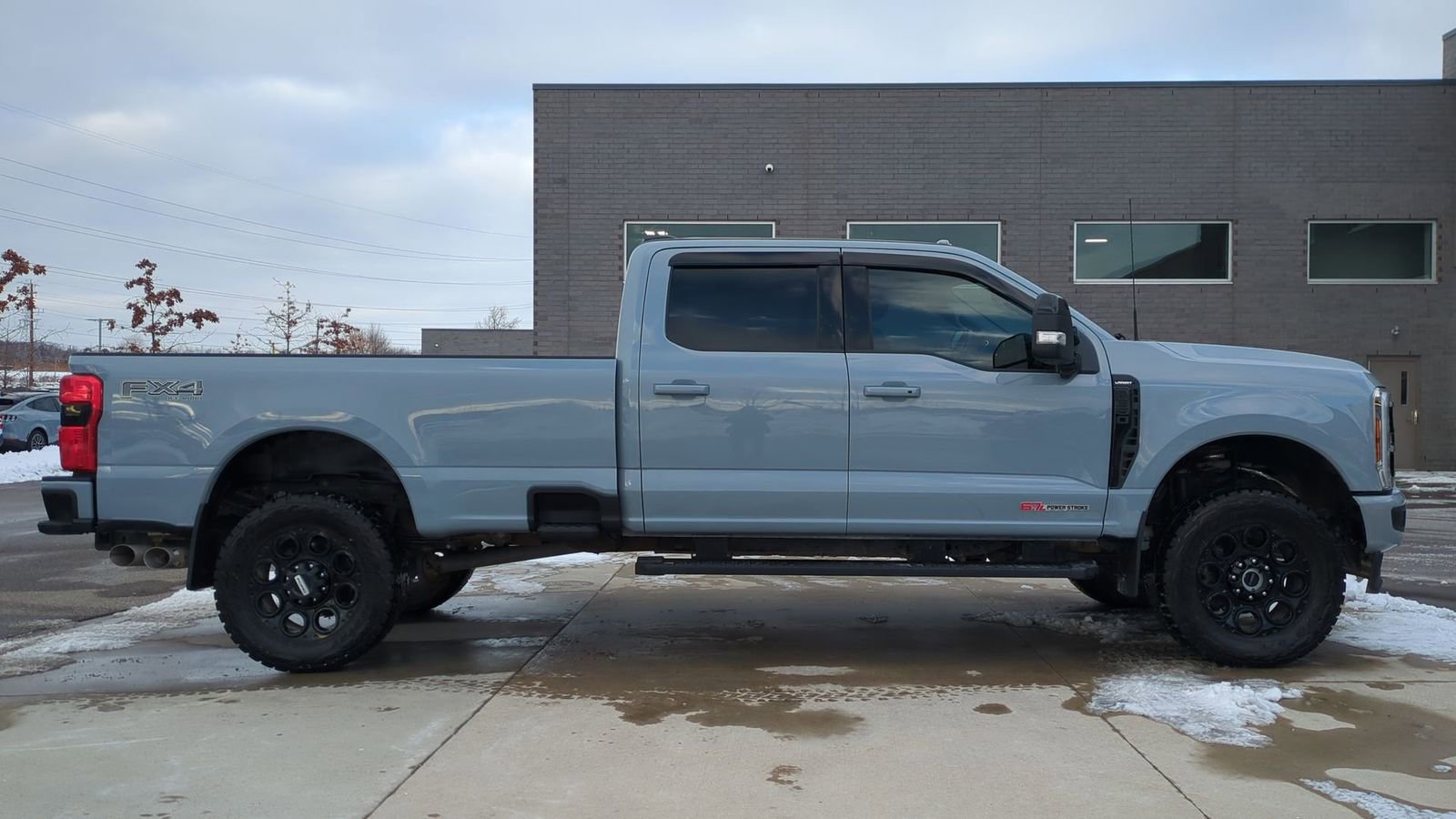 Certified 2025 Ford F350 Lariat w/ Black Appearance Package image 8