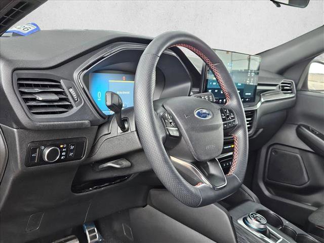 Certified 2023 Ford Escape ST-Line w/ Tech Pack #1 FWD image 9