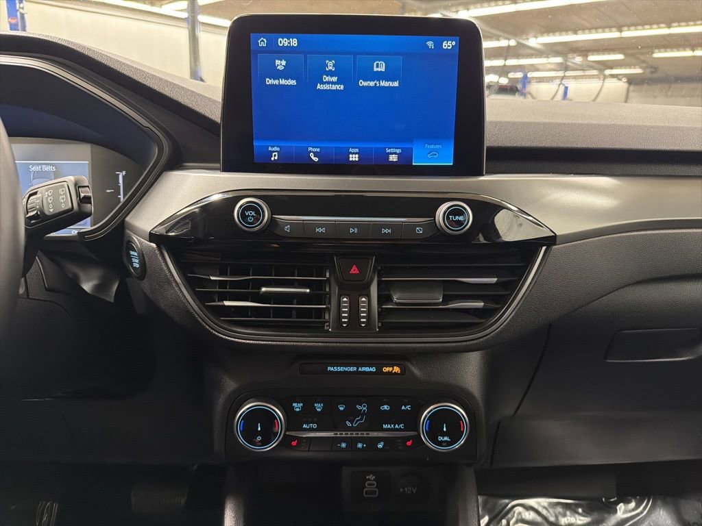 Certified 2025 Ford Escape Active AWD/4WD image 18