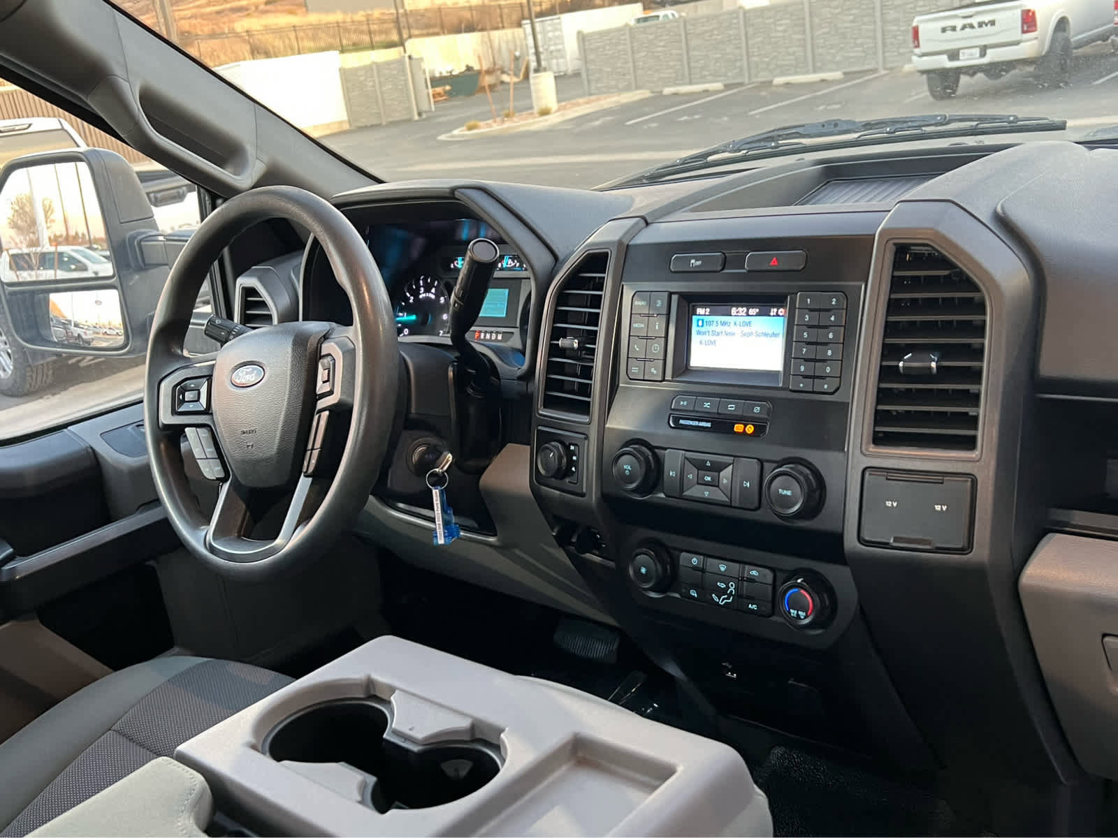 Certified 2022 Ford F350 XL w/ Power Equipment Group image 20