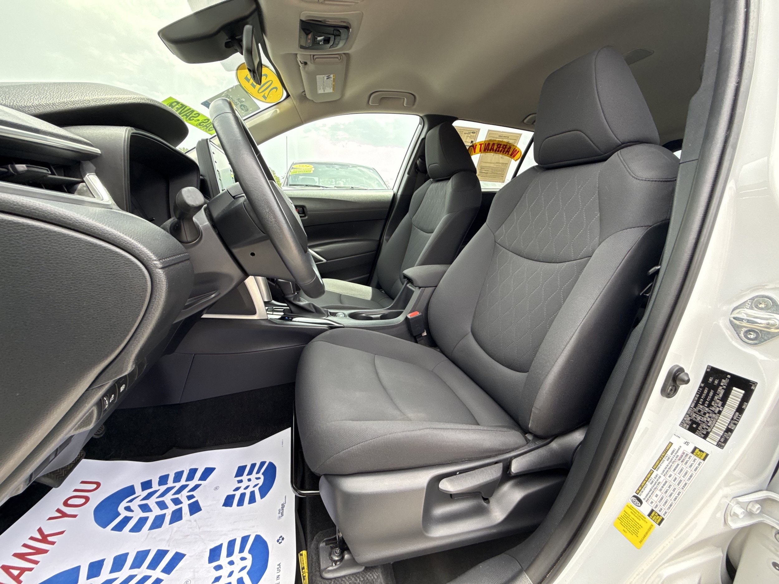 Used 2022 Toyota Corolla Cross LE AWD/4WD image 10