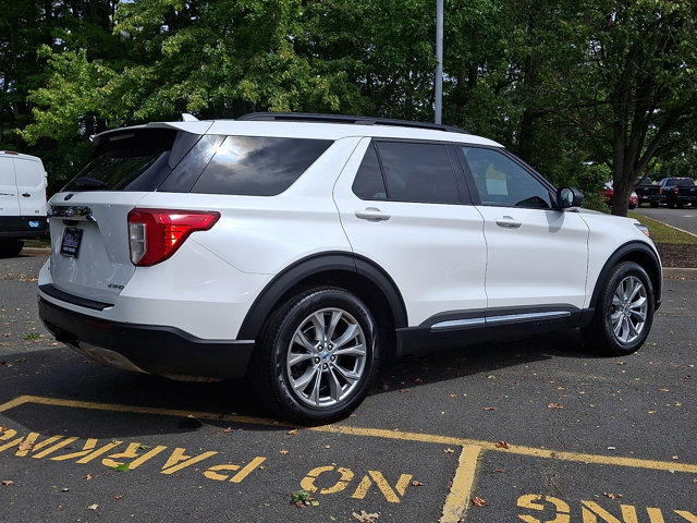 Certified 2023 Ford Explorer XLT w/ Equipment Group 202A AWD/4WD image 11