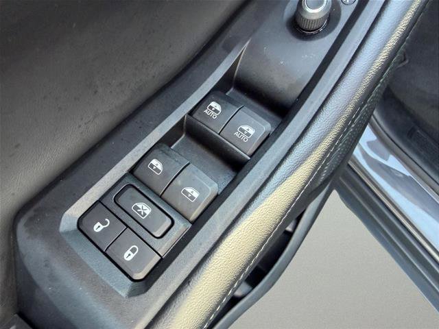 Used 2024 Jeep Grand Cherokee L Limited w/ Black Appearance Package AWD/4WD image 14