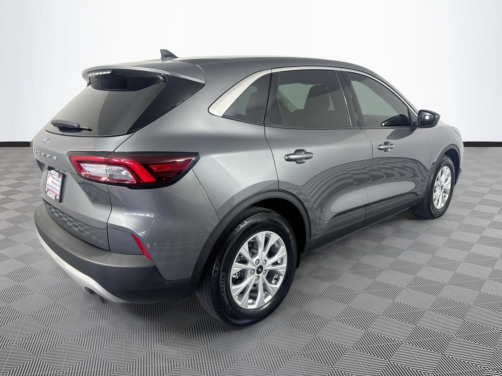 Certified 2023 Ford Escape Active FWD image 7