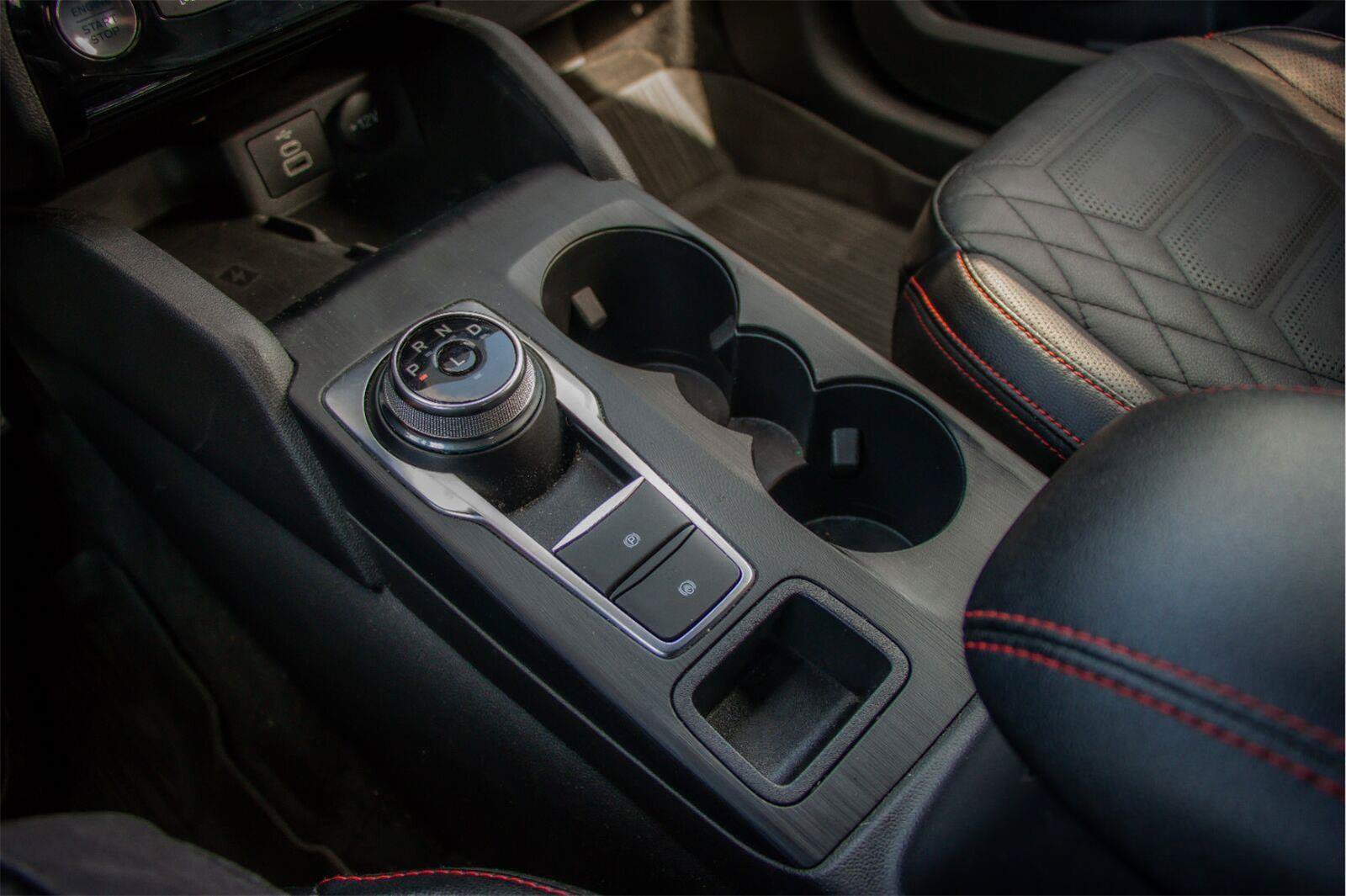 Certified 2024 Ford Escape ST-Line Elite w/ Premium Technology Package AWD/4WD image 15