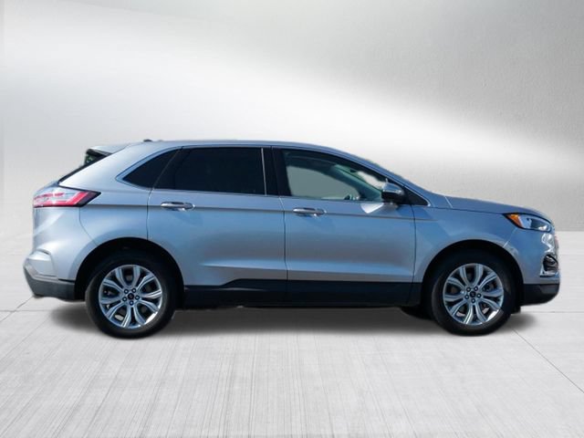 Certified 2024 Ford Edge Titanium AWD/4WD image 2