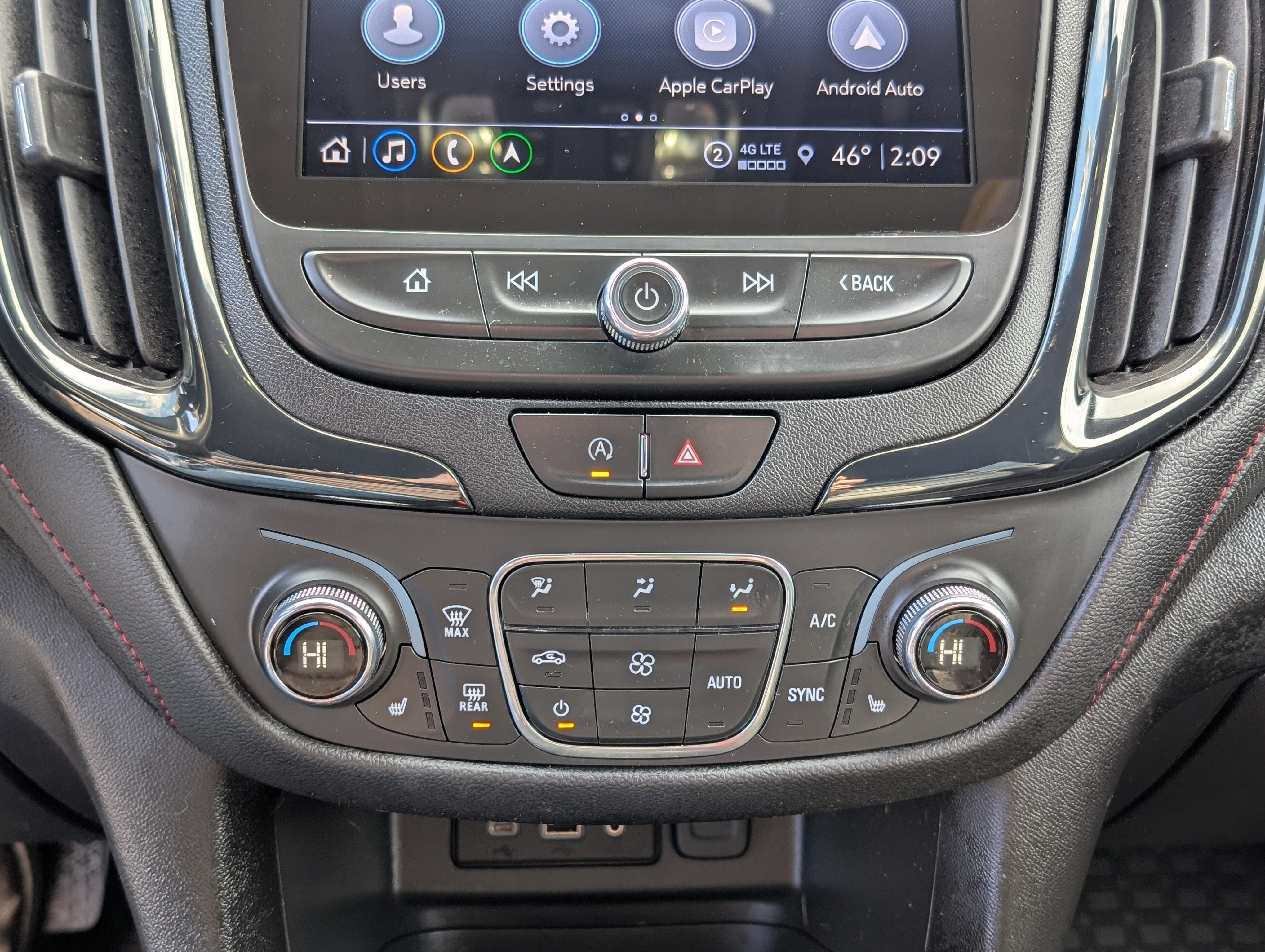 Used 2023 Chevrolet Equinox RS w/ RS Leather Package image 27