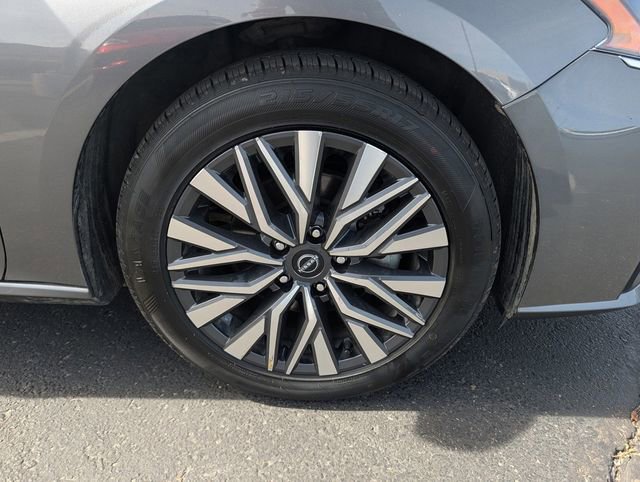 Used 2024 Nissan Altima 2.5 SV image 26