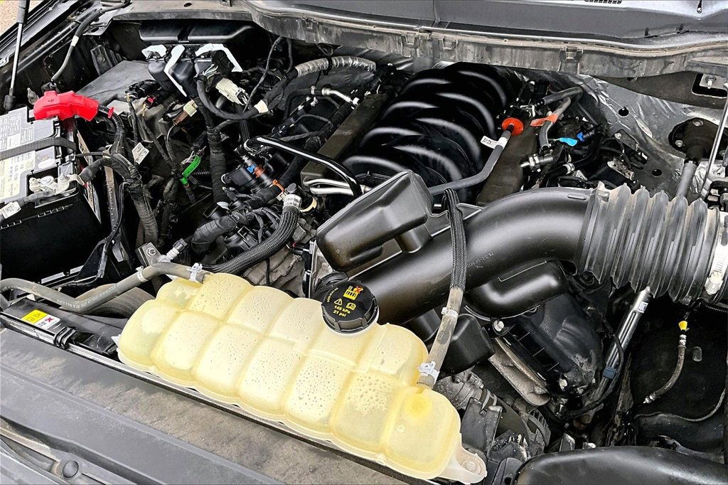 Certified 2021 Ford F150 XLT w/ Equipment Group 302A High image 35