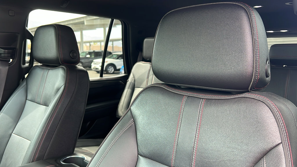 Used 2023 Chevrolet Tahoe RST w/ Luxury Package RWD image 15