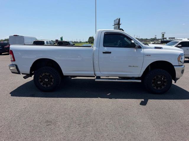 Used 2020 RAM 2500 Tradesman w/ Chrome Appearance Group AWD/4WD image 4