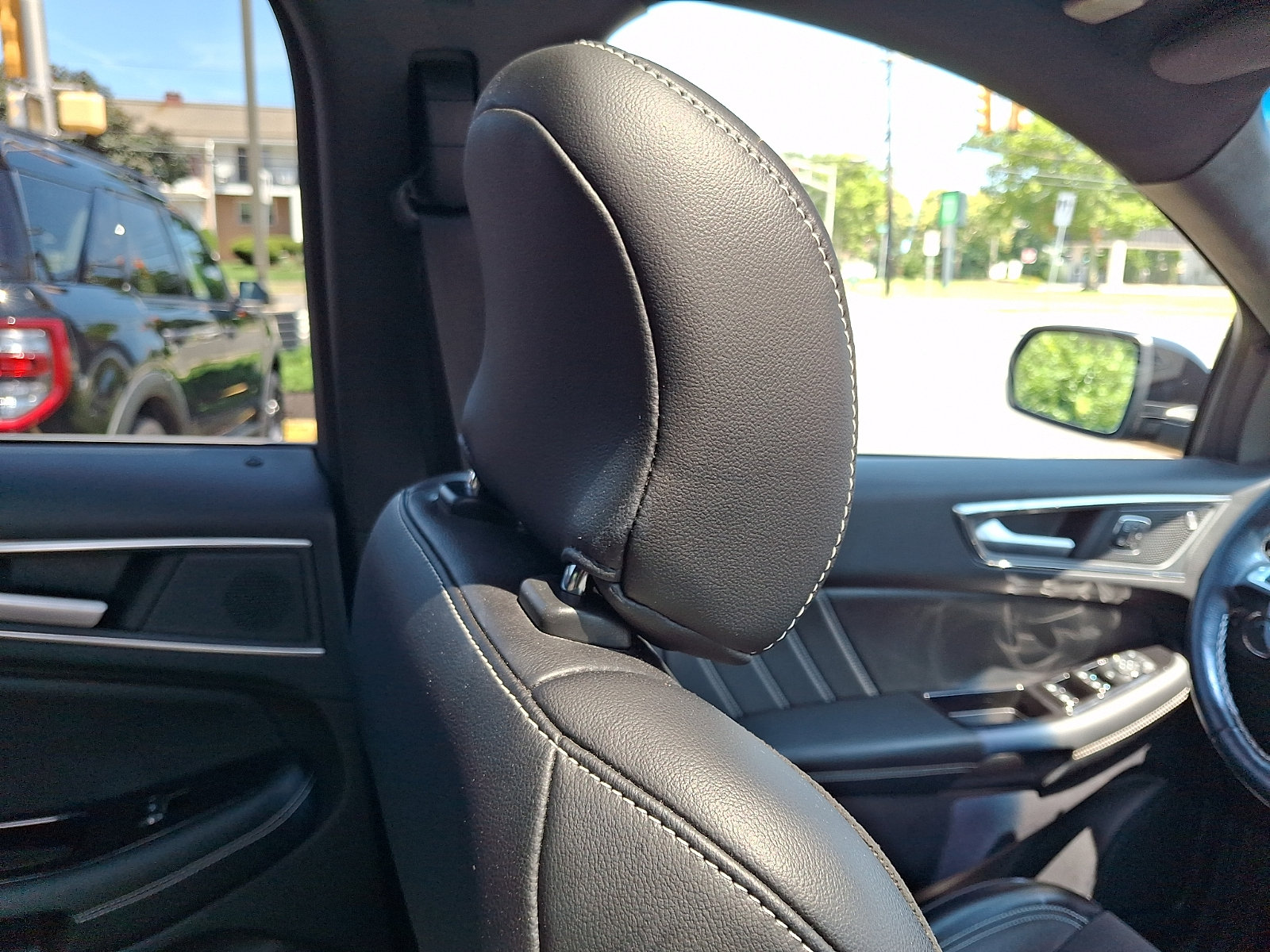 Certified 2019 Ford Edge ST w/ Equipment Group 401A AWD/4WD image 13
