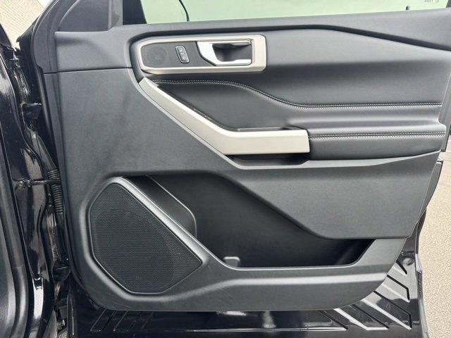 Certified 2021 Ford Explorer XLT w/ Equipment Group 202A image 22