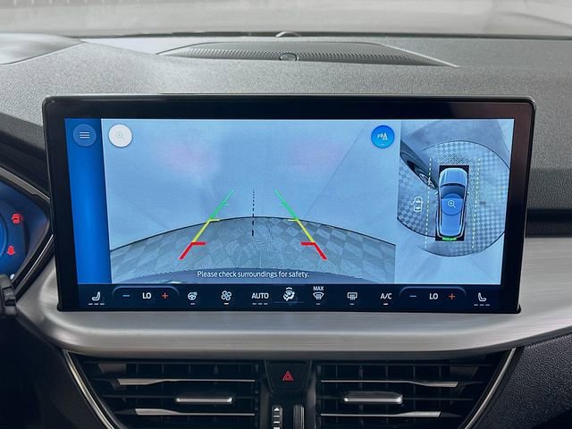 Certified 2025 Ford Escape Platinum w/ Premium Technology Package image 17