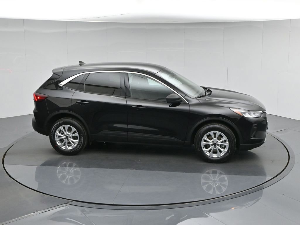 Certified 2023 Ford Escape Active AWD/4WD image 54