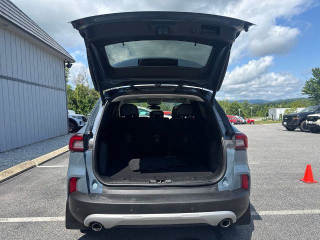 Certified 2023 Ford Escape Platinum w/ Premium Technology Package AWD/4WD image 23