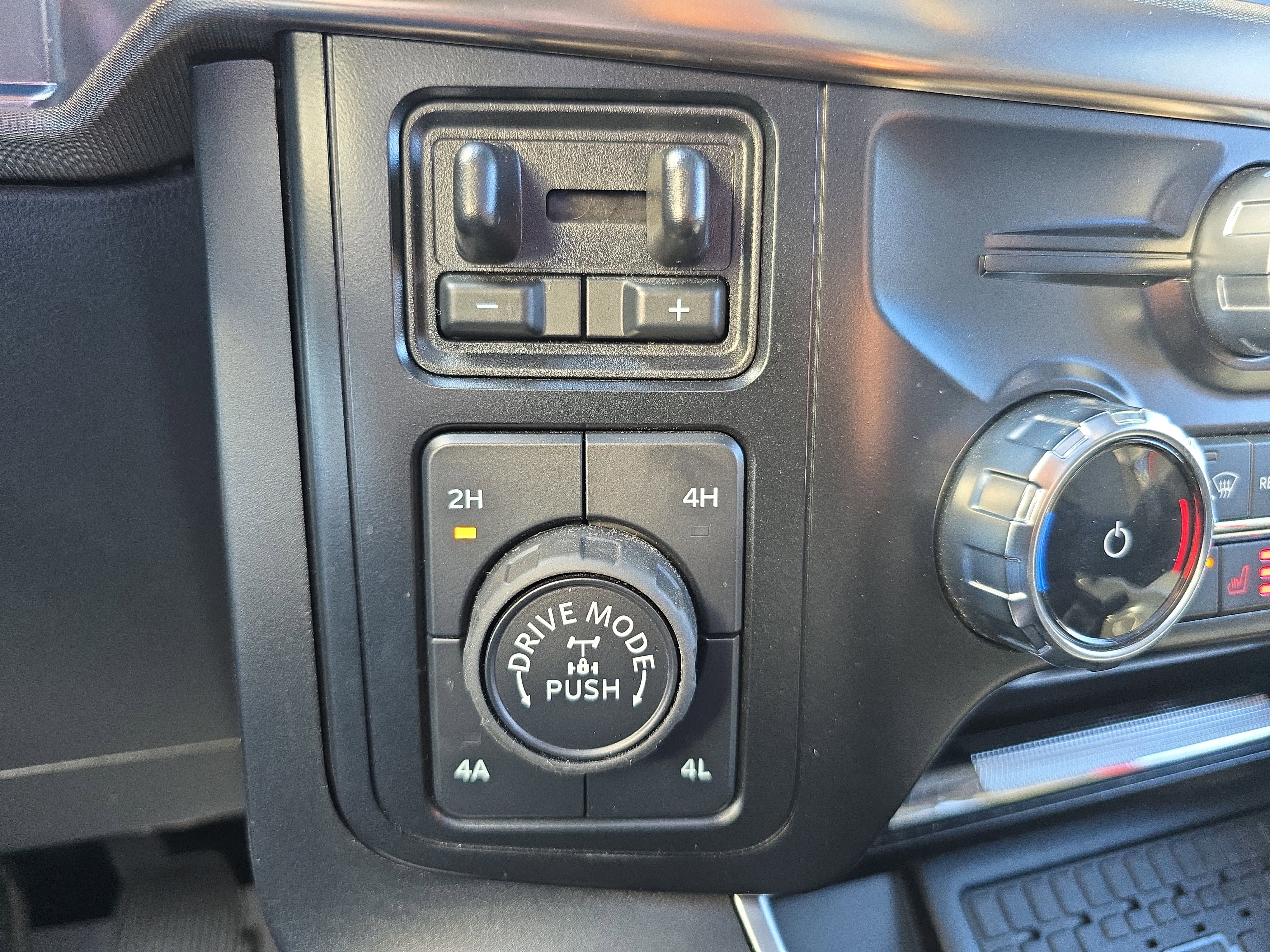Certified 2023 Ford F150 Raptor AWD/4WD image 32