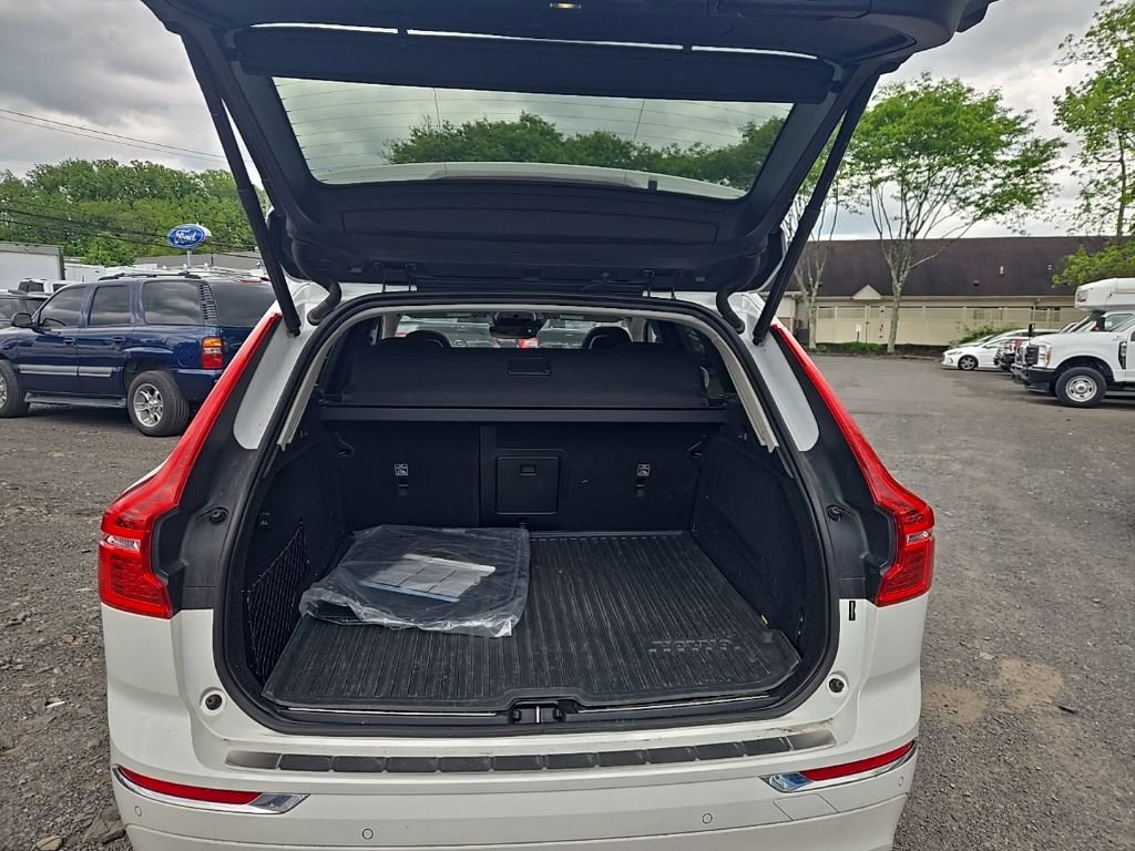 Used 2018 Volvo XC60 T6 Inscription w/ Convenience Package AWD/4WD image 6