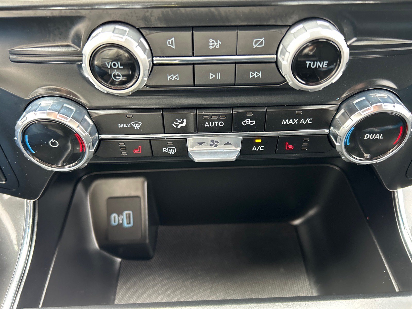 Certified 2023 Ford F150 XLT w/ Equipment Group 302A High AWD/4WD image 30
