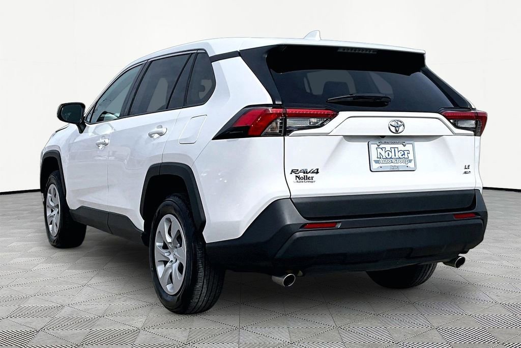 Used 2024 Toyota RAV4 LE image 2
