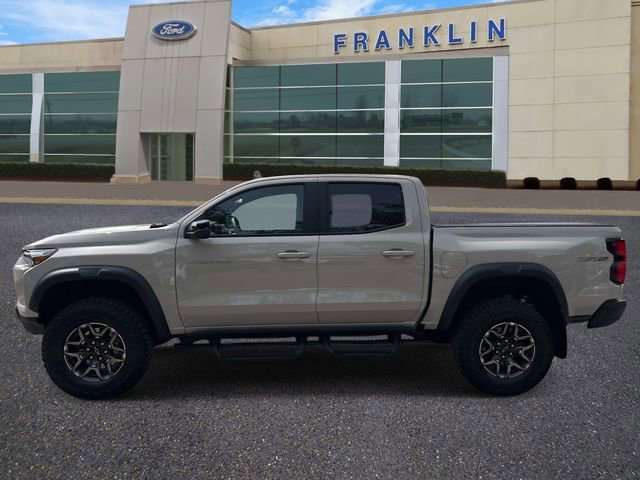 Used 2026 Chevrolet Colorado ZR2 w/ Technology Package AWD/4WD image 2