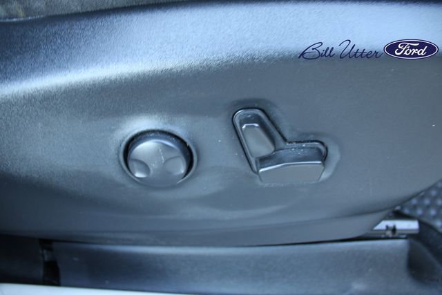 Used 2023 Chrysler Pacifica Limited image 12