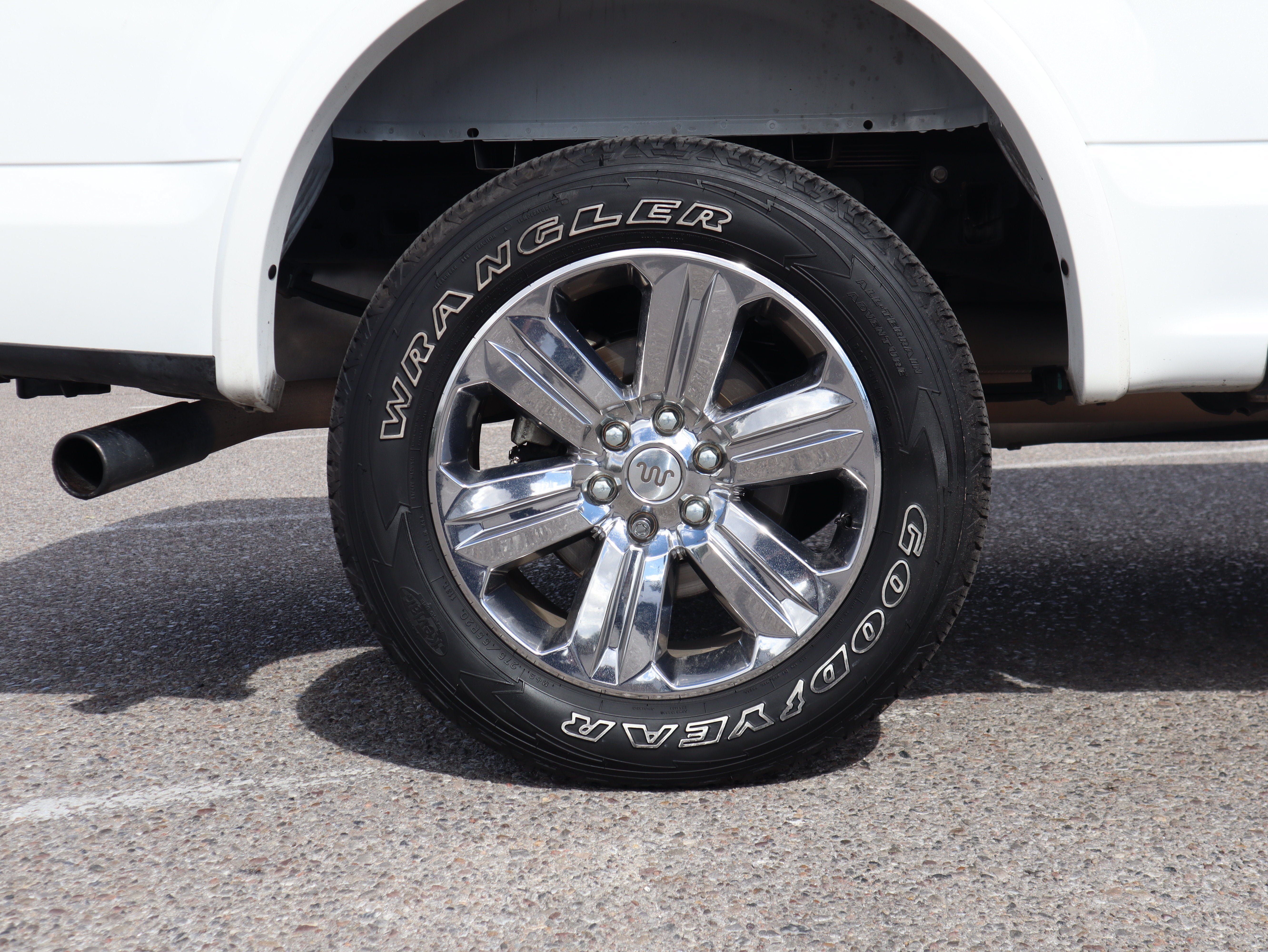 Certified 2020 Ford F150 King Ranch w/ Equipment Group 601A Luxury AWD/4WD image 12