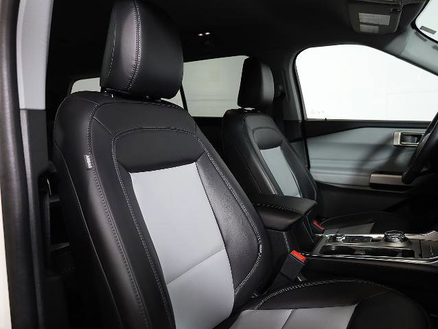 Certified 2024 Ford Explorer XLT w/ Equipment Group 202A image 9