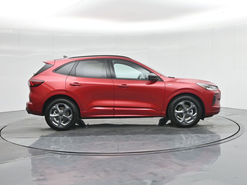 Certified 2024 Ford Escape ST-Line w/ Tech Pack #1 image 31