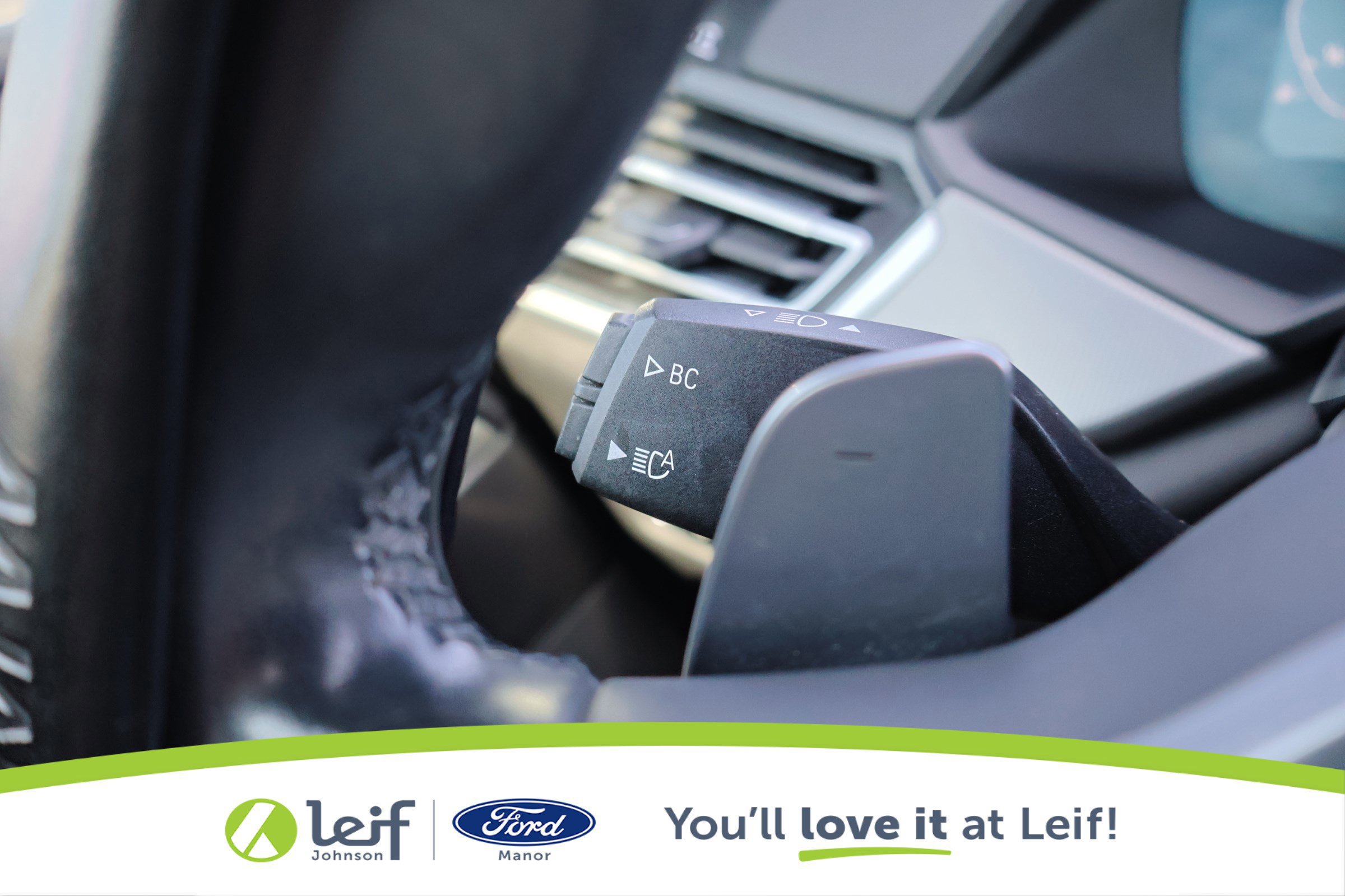 Used 2020 BMW X6 sDrive40i w/ M Sport Package image 16