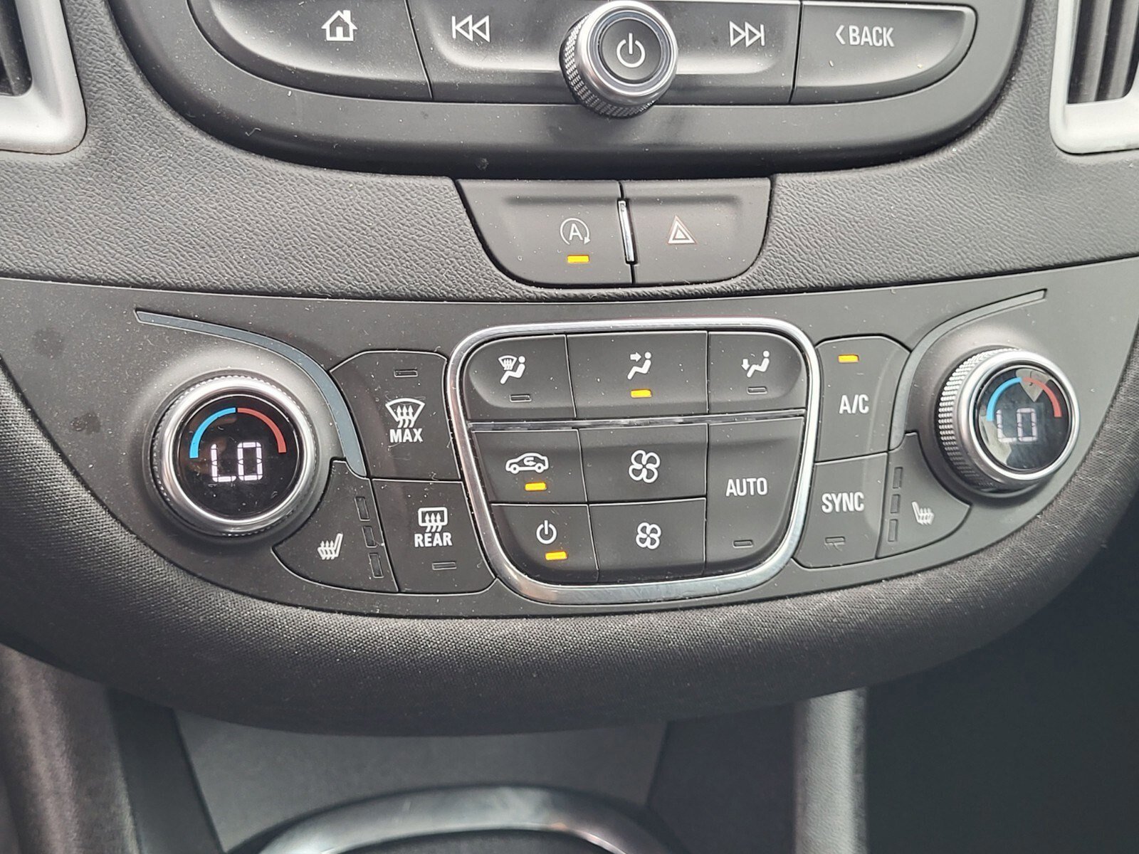 Used 2024 Chevrolet Malibu LT image 22