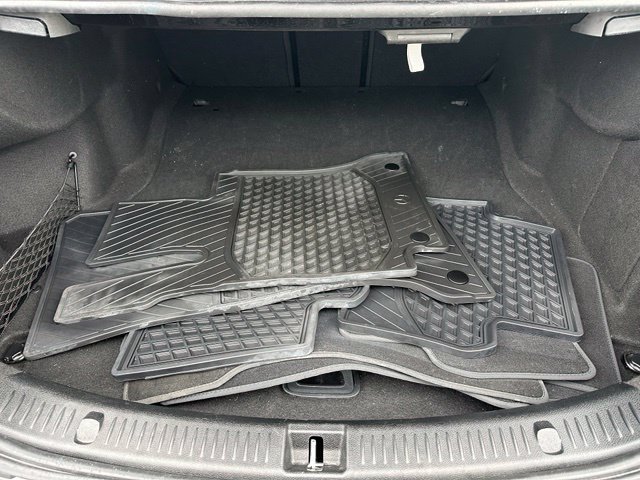 Used 2022 Mercedes-Benz E 350 4MATIC Sedan image 11