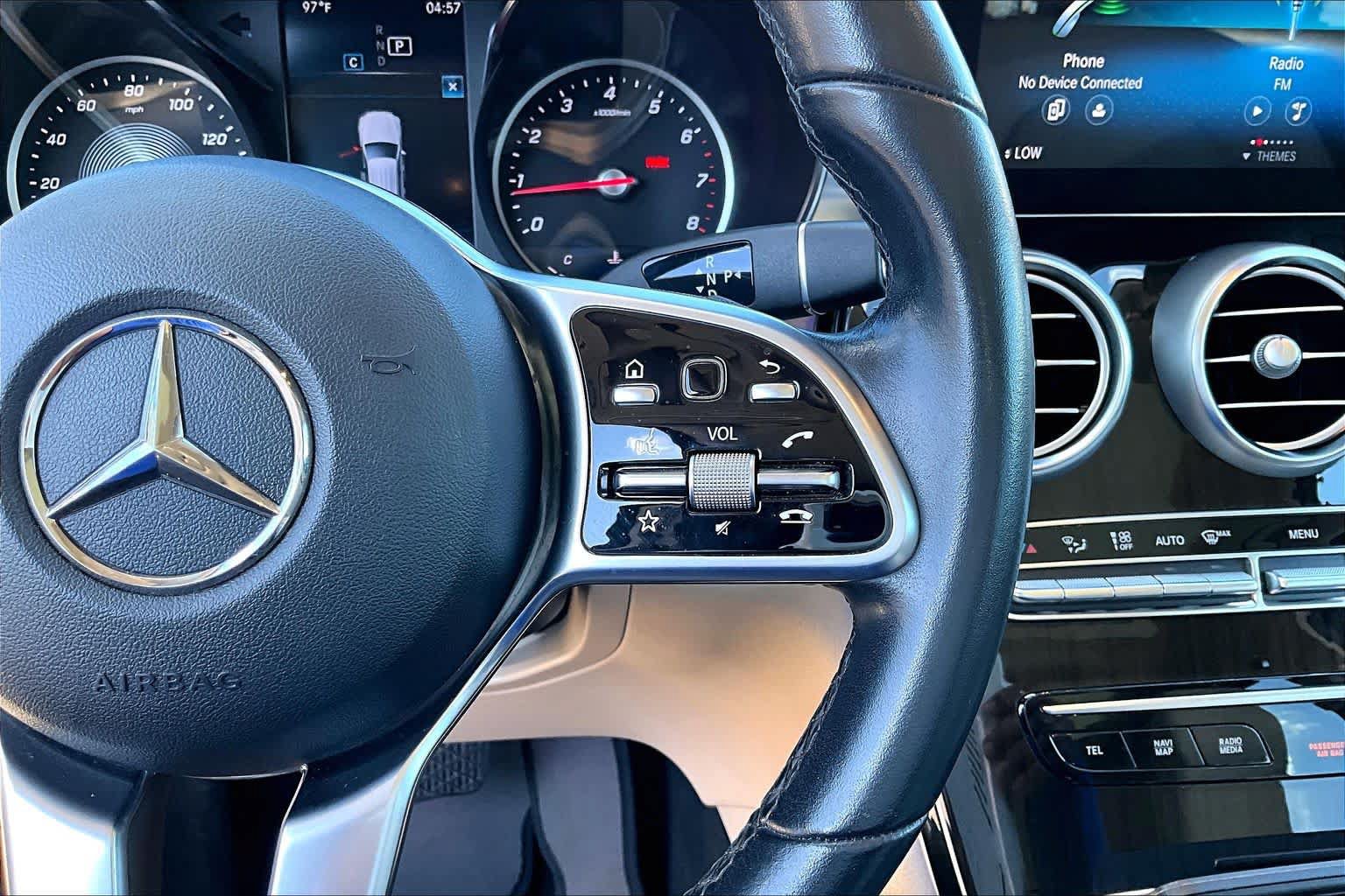 Used 2021 Mercedes-Benz GLC 300 image 25