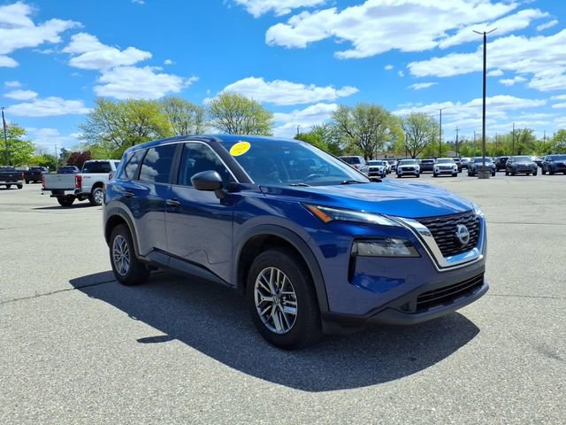 Used 2023 Nissan Rogue S AWD/4WD video 3
