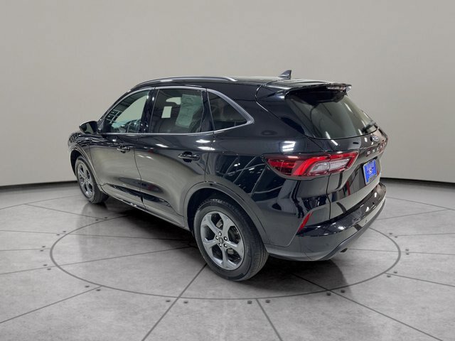Certified 2024 Ford Escape ST-Line w/ Tech Pack #1 AWD/4WD image 5