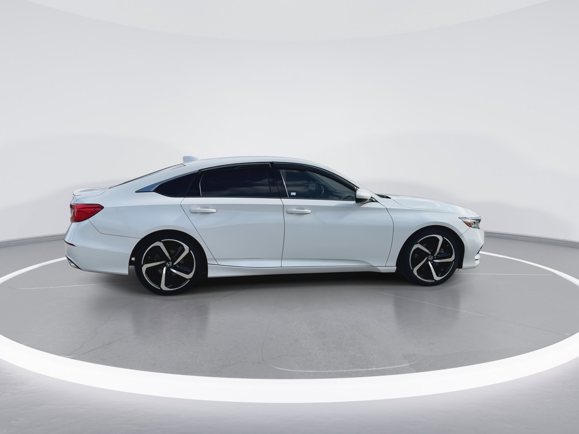 Used 2020 Honda Accord Sport image 9