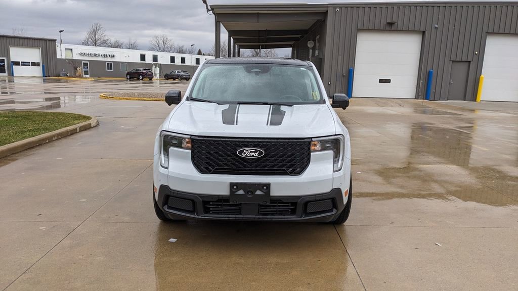 Certified 2025 Ford Maverick Lariat w/ Black Appearance Package image 8