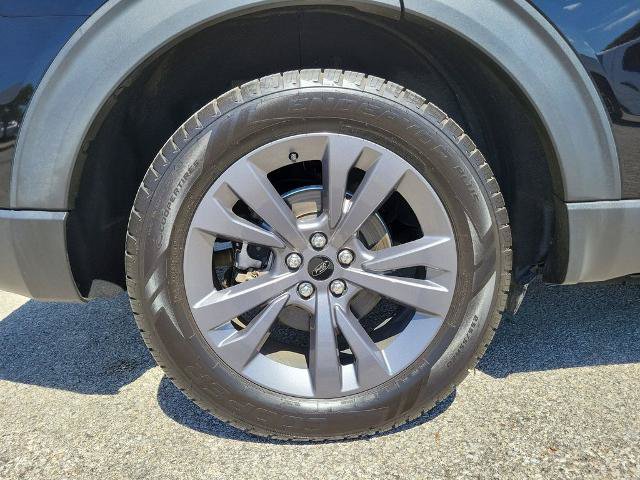 Certified 2023 Ford Explorer XLT w/ Equipment Group 202A AWD/4WD image 7