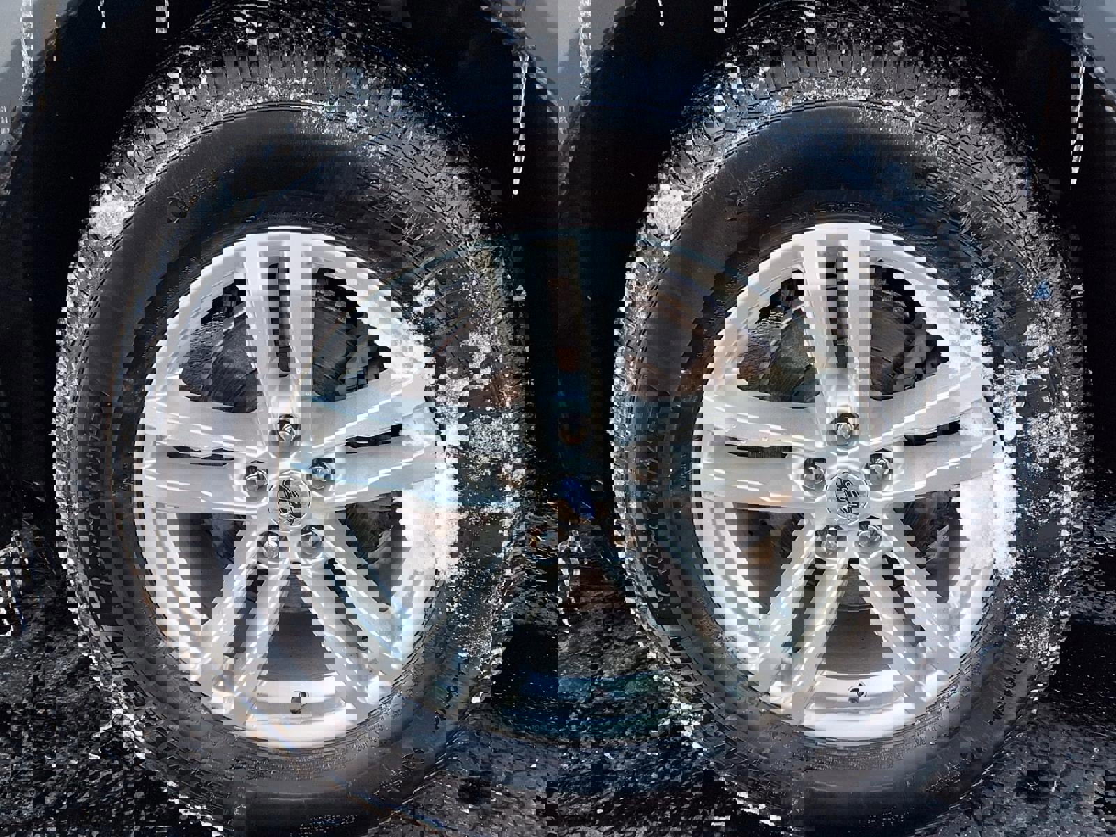 Certified 2022 Ford Explorer XLT w/ Equipment Group 202A image 8