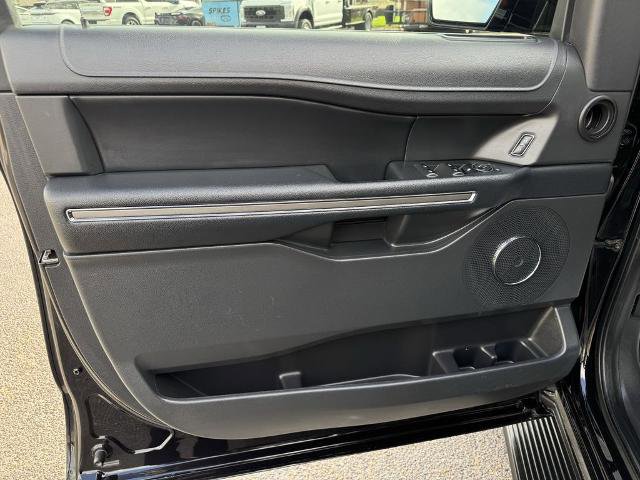 Certified 2023 Ford Expedition XLT image 12