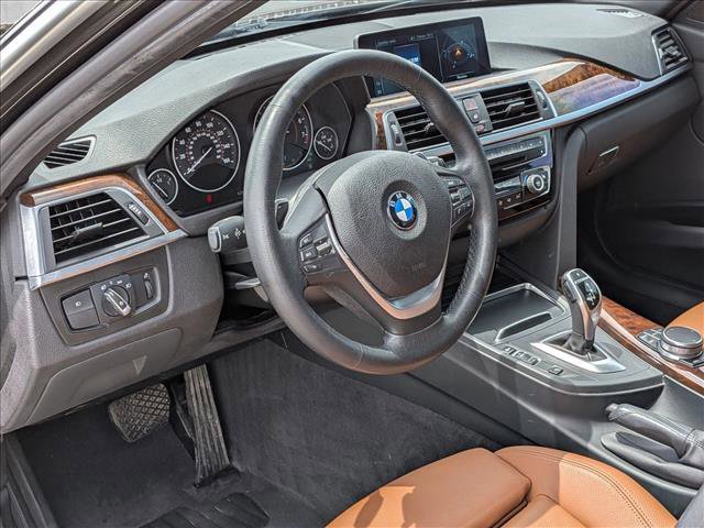Used 2017 BMW 330i xDrive Sedan AWD/4WD image 10