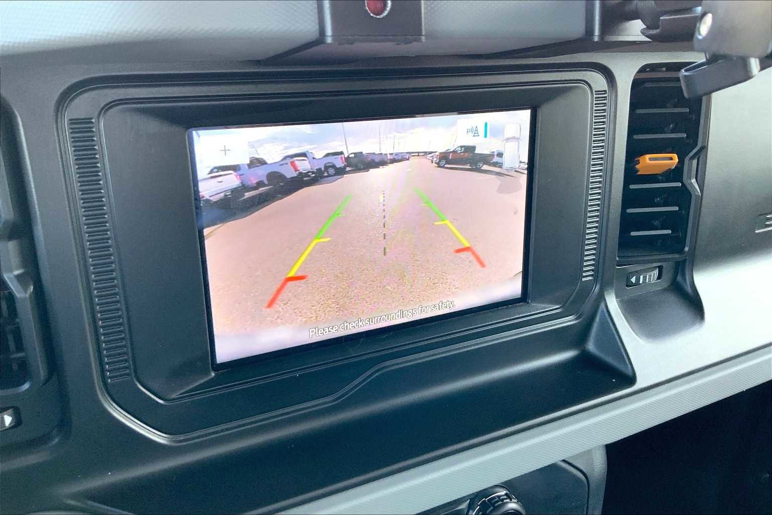 Certified 2022 Ford Bronco Badlands image 26