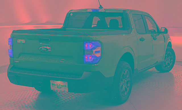 Certified 2023 Ford Maverick XLT image 3