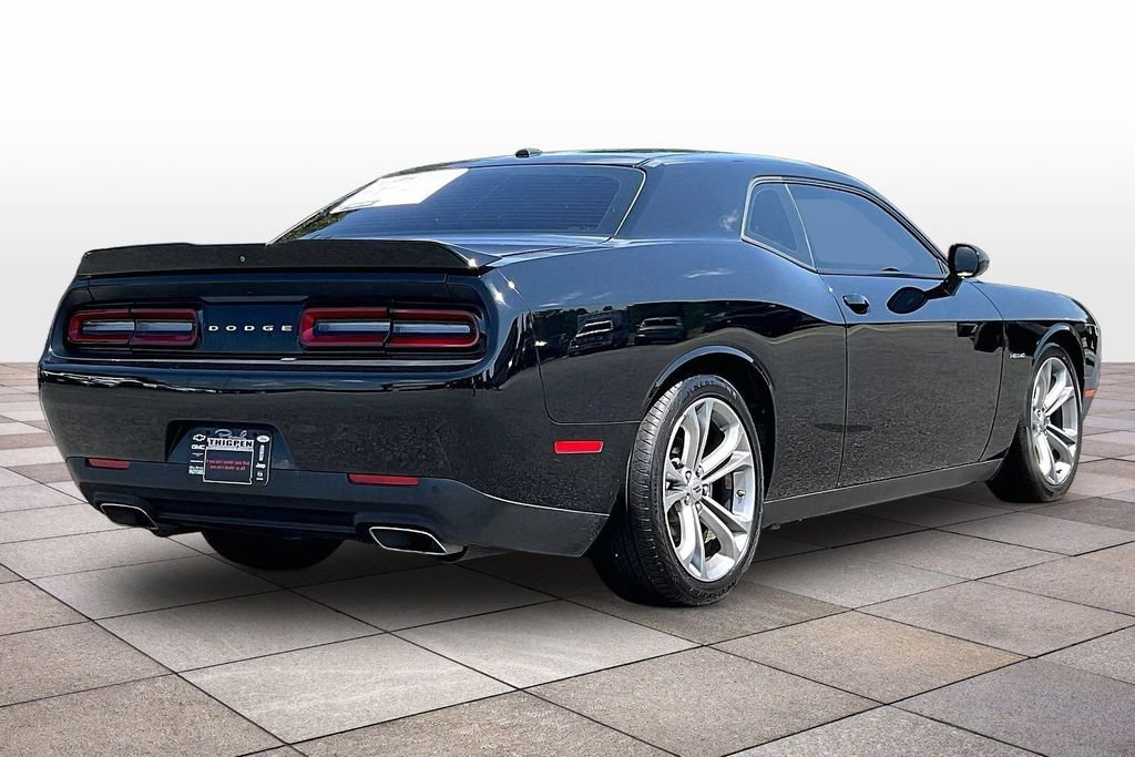 Used 2022 Dodge Challenger R/T RWD image 13