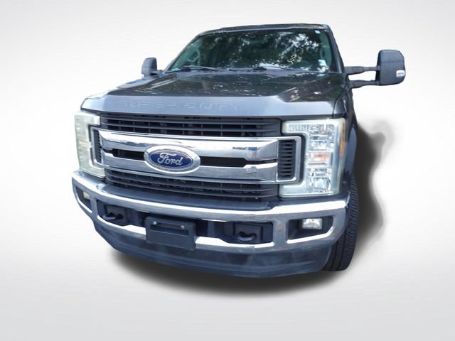 Certified 2017 Ford F250 XLT w/ XLT Value Package AWD/4WD image 7