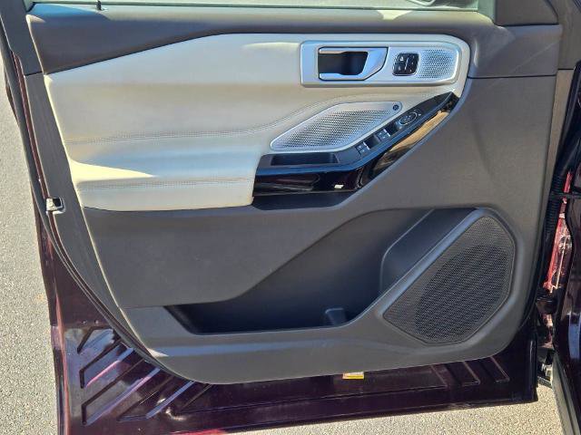 Certified 2023 Ford Explorer Platinum w/ Technology Package image 25