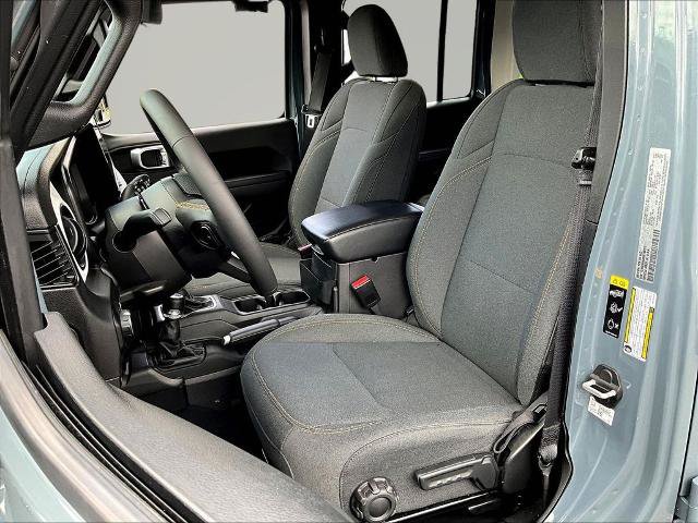 Used 2024 Jeep Wrangler Unlimited w/ Convenience Group AWD/4WD image 21
